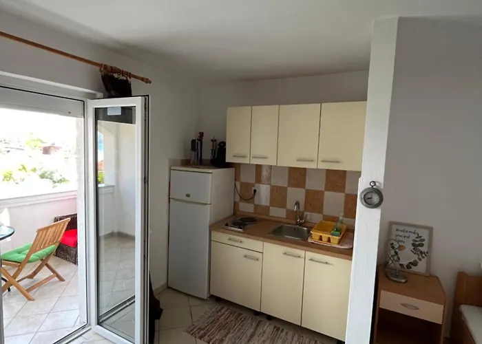 Apartman Edina *