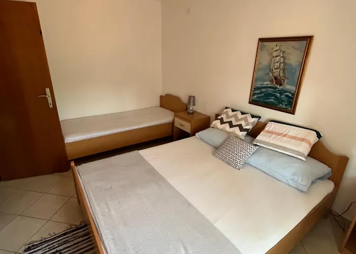 Apartman Edina Pag Town
