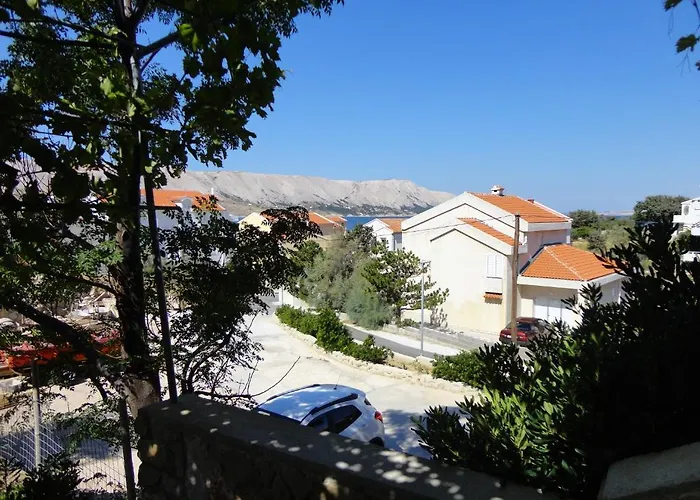 Edina Apartman *