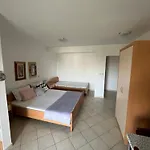 Edina Apartment