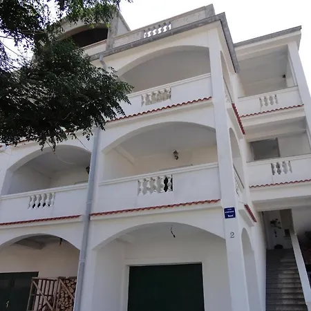 Edina Apartmán