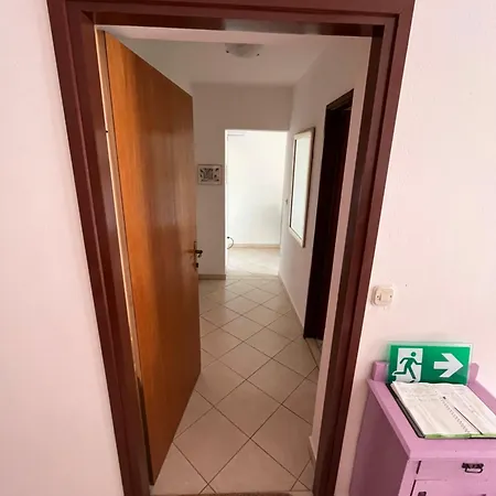 Apartment Edina Pag Town
