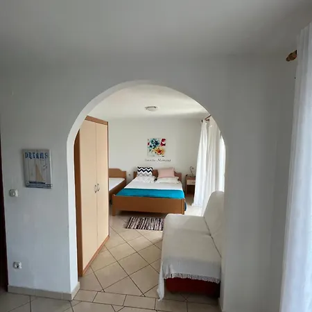 Apartment Edina Pag Town