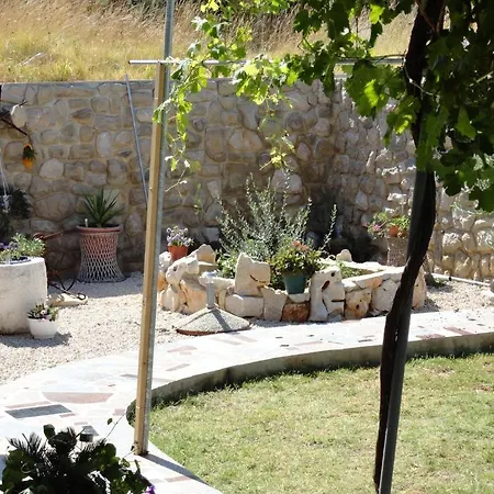 Edina * Pag Town